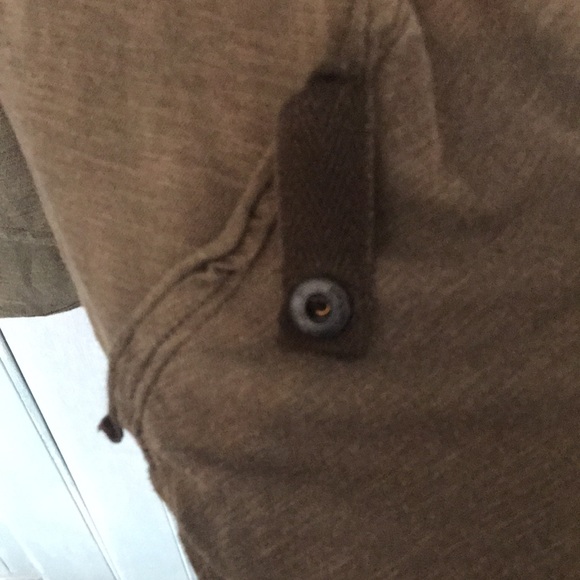 Free People blouse in an army Green colour. Size Small - Picture 5 of 8